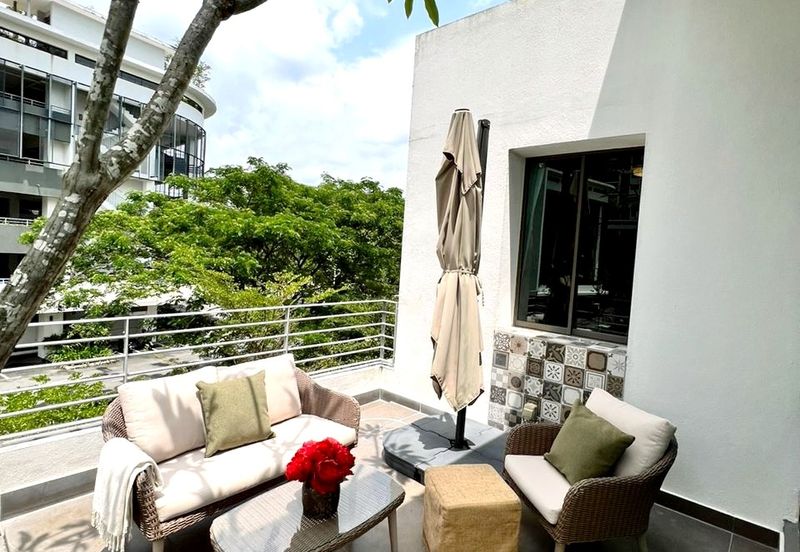 Lake Point Residence