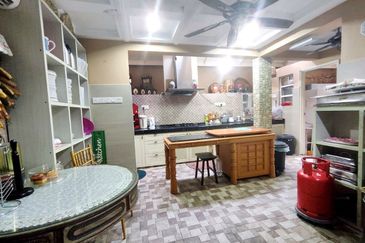 Seksyen 11, Shah Alam