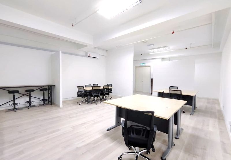 Kenwingston Square Garden