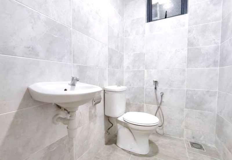 Kenwingston Square Garden