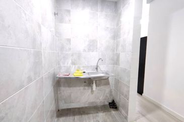 Kenwingston Square Garden