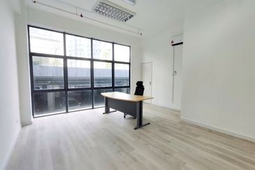 Kenwingston Square Garden