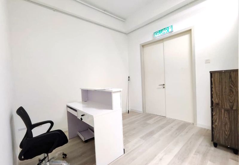 Kenwingston Square Garden