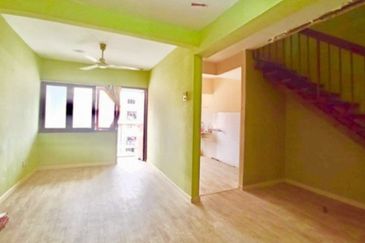 Dahlia Apartment, Pandan Indah