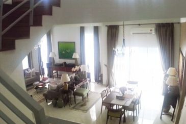 MYDiva, Perdana Lakeview East