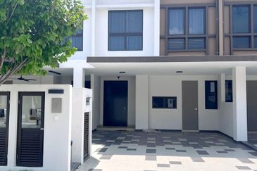 Setia Warisan Tropika