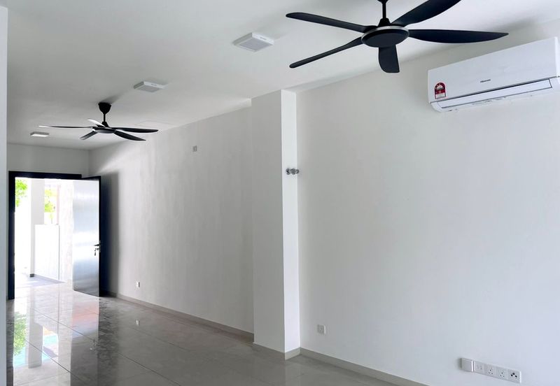 Setia Warisan Tropika