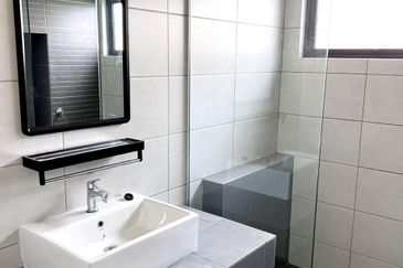 Setia Warisan Tropika