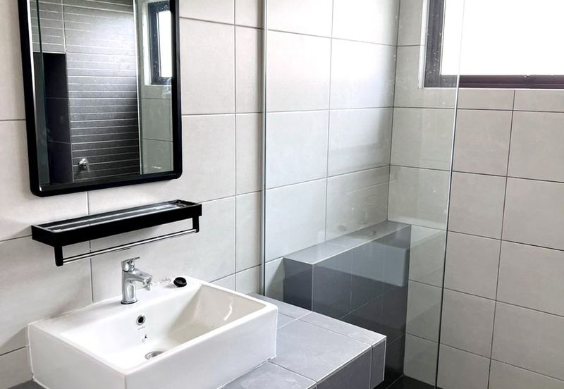 Setia Warisan Tropika