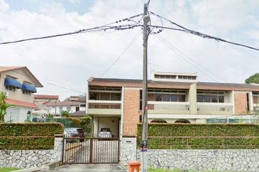 Semi D Double Storey Petaling Jaya For Sale
