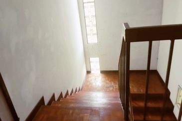 Semi D Double Storey Petaling Jaya For Sale