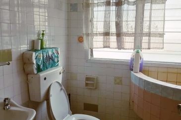 Semi D Double Storey Petaling Jaya For Sale