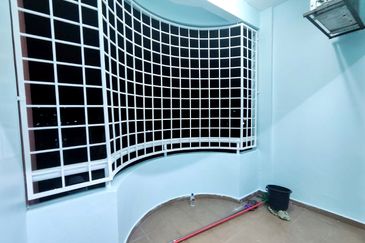 Kekwa Apartment @ Putra Perdana