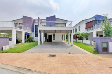 Perdana Lakeview East