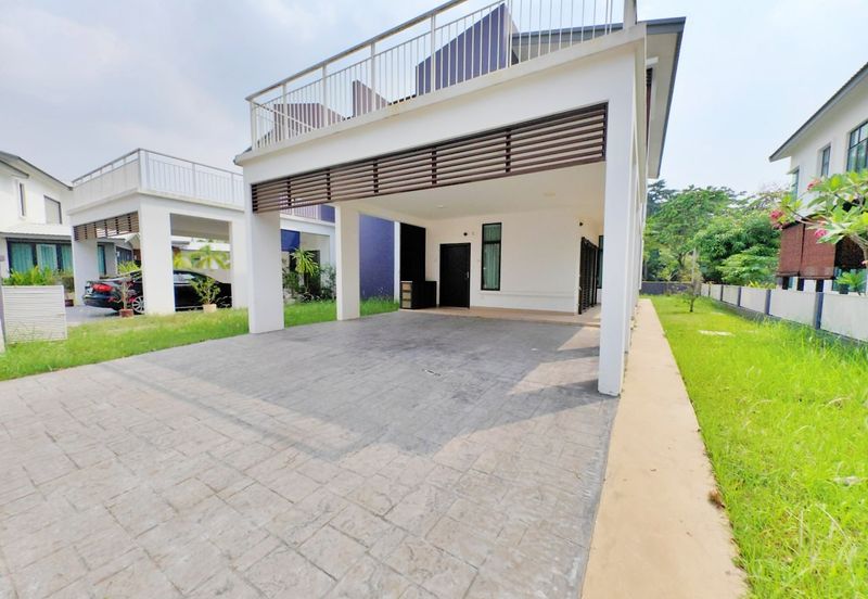 Perdana Lakeview East