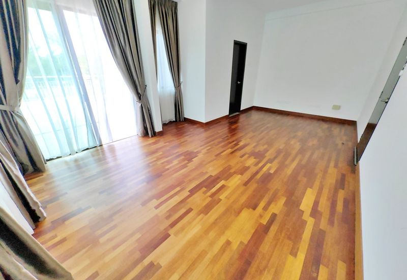 Perdana Lakeview East