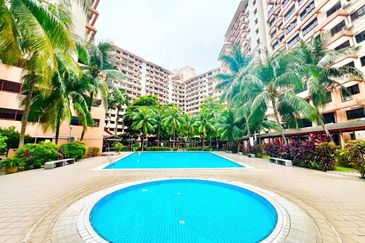 Bayu Tasik Condominium