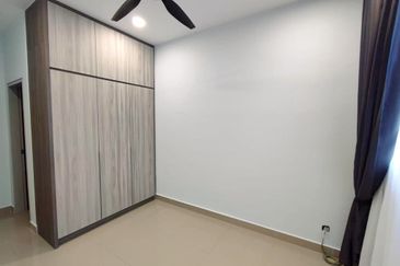 LBS Skylake Residence