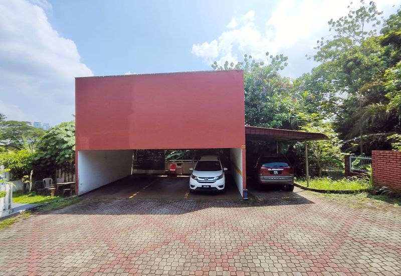 50% Discount Cheapest 4 Storey Bungalow House Taman Duta KL for rent