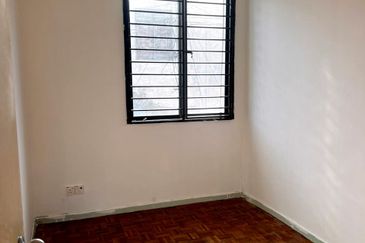 Taman Saujana Puchong