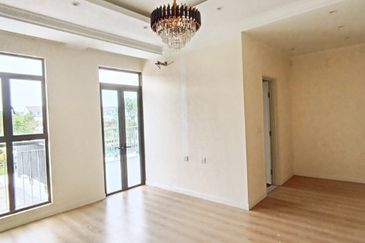 Monet Springtime @ Sunsuria City