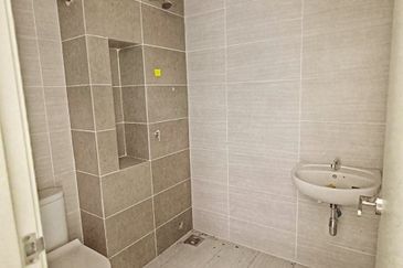 Monet Springtime @ Sunsuria City