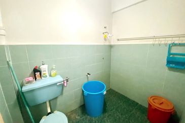 Double Storey Corner Lot Terrace House  Melawati KL For Sale