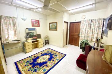Double Storey Corner Lot Terrace House  Melawati KL For Sale