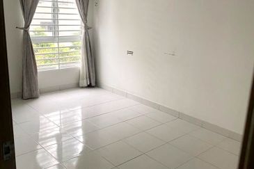 Neos @ PandanMas Townhouse