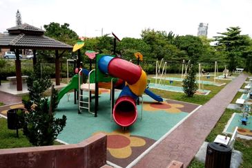 Neos @ PandanMas Townhouse