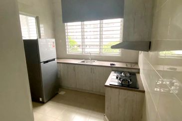 Neos @ PandanMas Townhouse