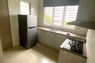 Neos @ PandanMas Townhouse