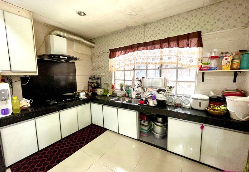 Corner Lot Double Storey Bandar Tasik Selatan KL for sale