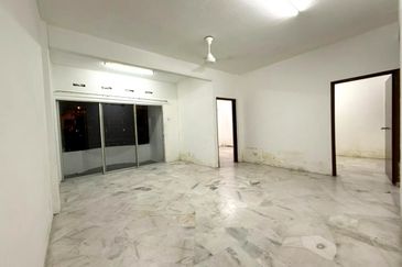 Kekwa Apartment @ Putra Perdana