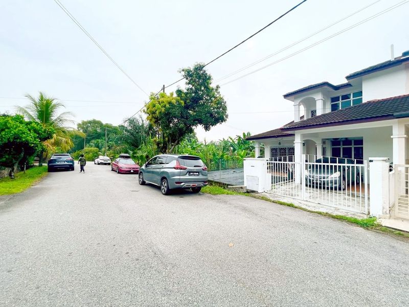 1.5 Storey Semi D Bandar Rinching Seksyen 3 Semenyih, Selangor, Semenyih