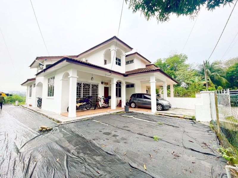 1.5 Storey Semi D Bandar Rinching Seksyen 3 Semenyih, Selangor, Semenyih