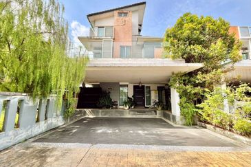 Bangi Lakehill Villas