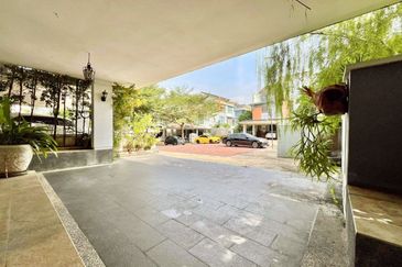 Bangi Lakehill Villas