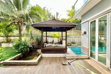 Bangi Lakehill Villas