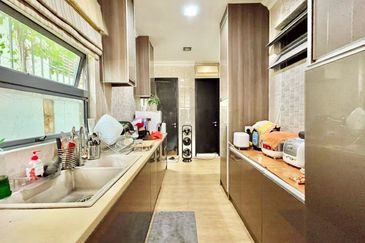 Bangi Lakehill Villas