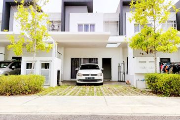 Casa Green @ Cybersouth