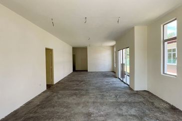 Taman Tasik Semenyih (Lake Residence)