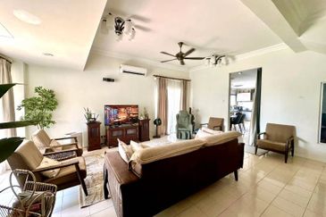 Pusat Bandar Putra Permai