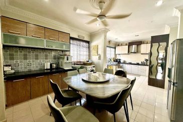 Pusat Bandar Putra Permai