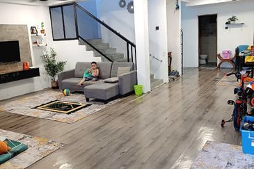 Taman Lembah Keramat AU5