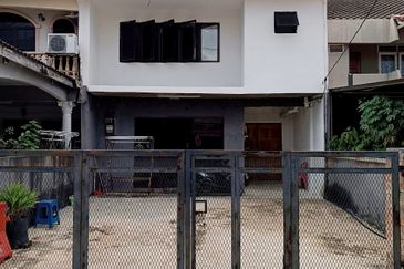 Taman Lembah Keramat AU5