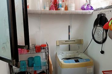 Taman Lembah Keramat AU5