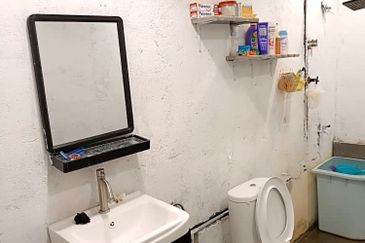 Taman Lembah Keramat AU5