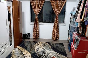 Taman Lembah Keramat AU5