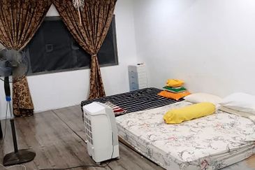 Taman Lembah Keramat AU5